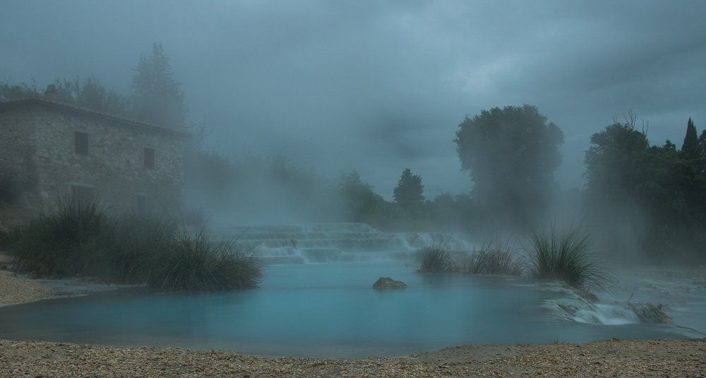 термы сатуриния вечером...