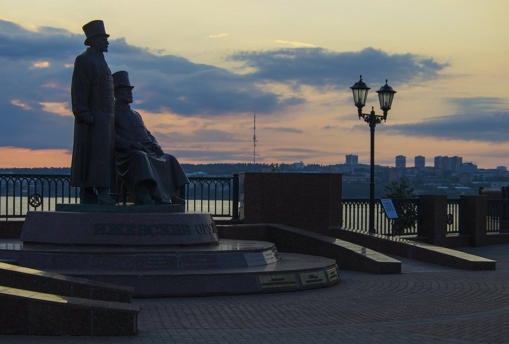 Ижевские кафтанщики