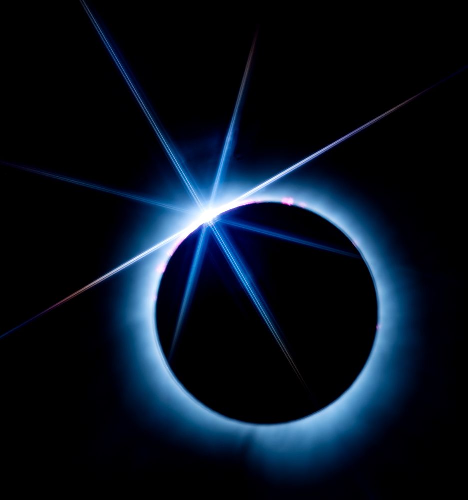 Diamond Ring Total Eclipse - 2nd Contact