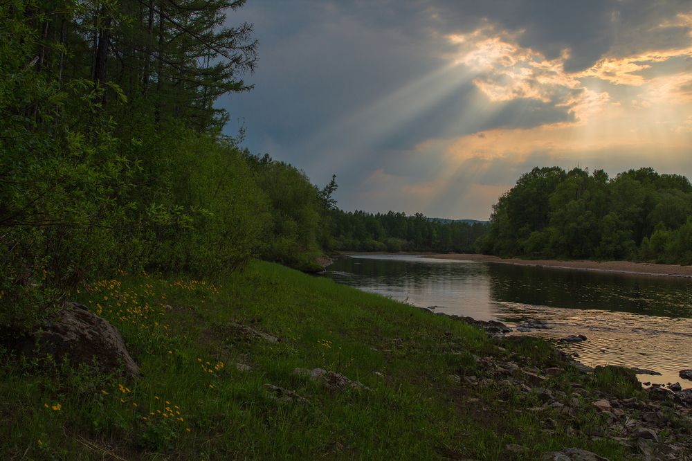 Вечер на реке