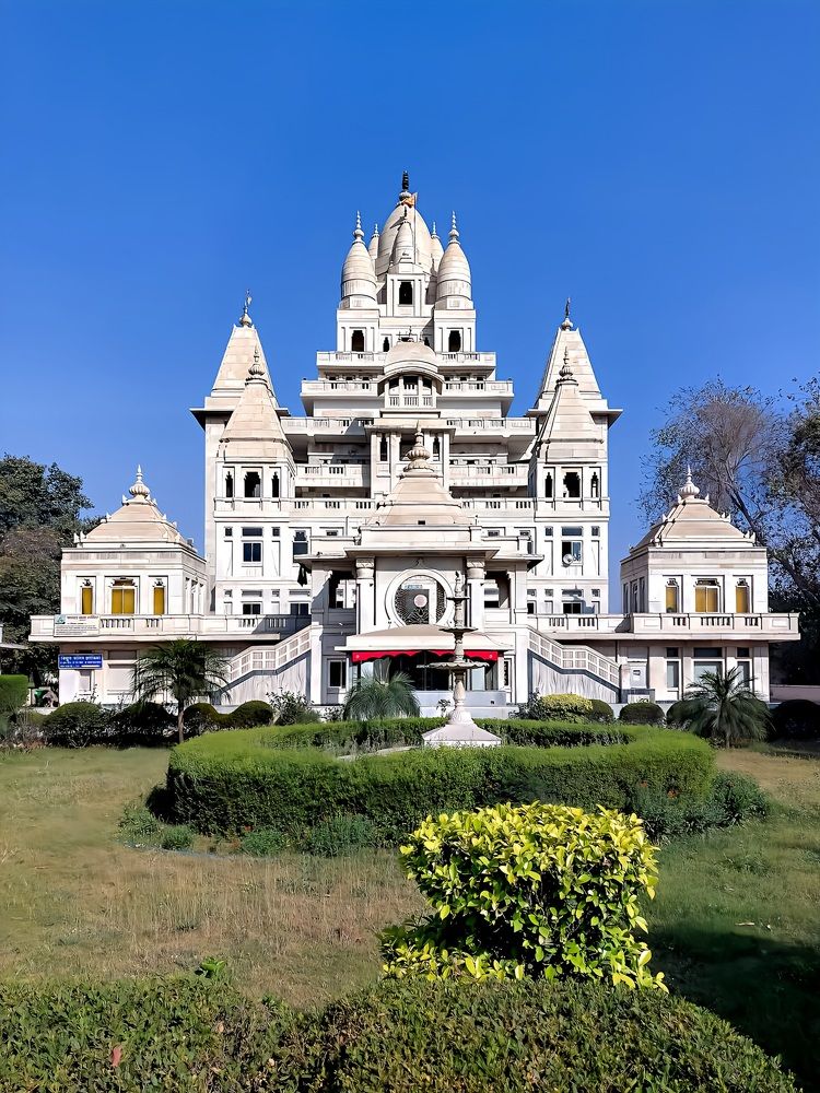 Photograph by Sugha Bapodara