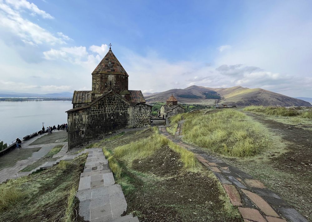 Photograph by Hovsep Ohanian