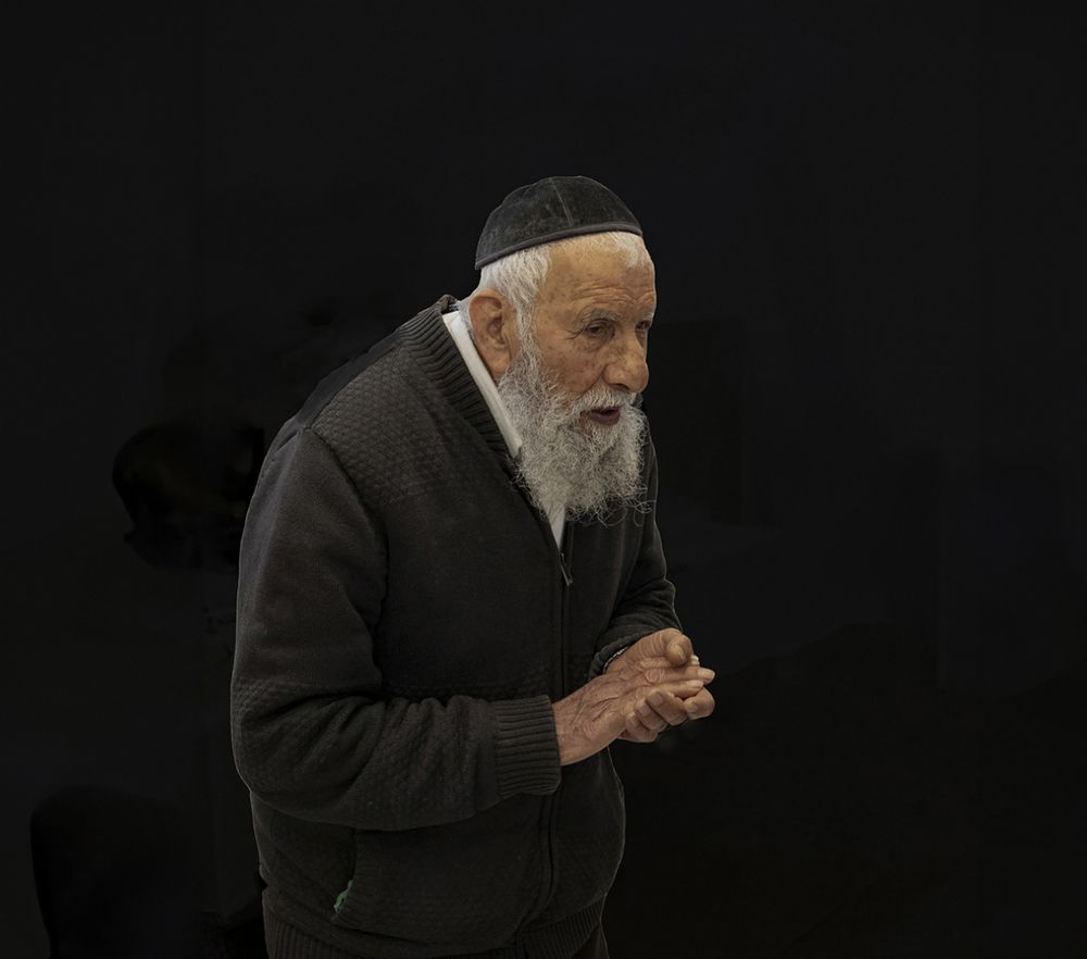 Photograph by Vladimir Sarichev