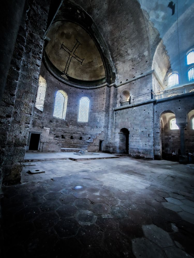 Photograph by Igor Chechin