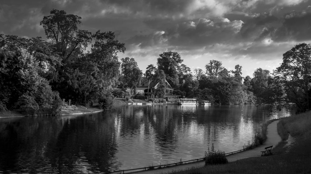 Photograph by Theo Castillon