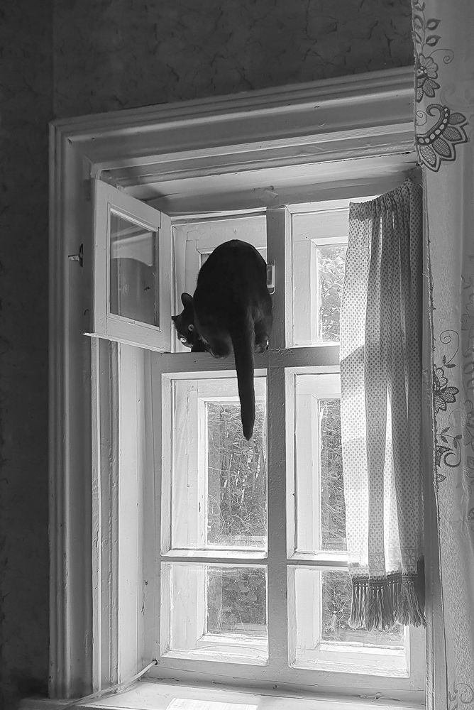 И даже не смотри, куда я собралась!