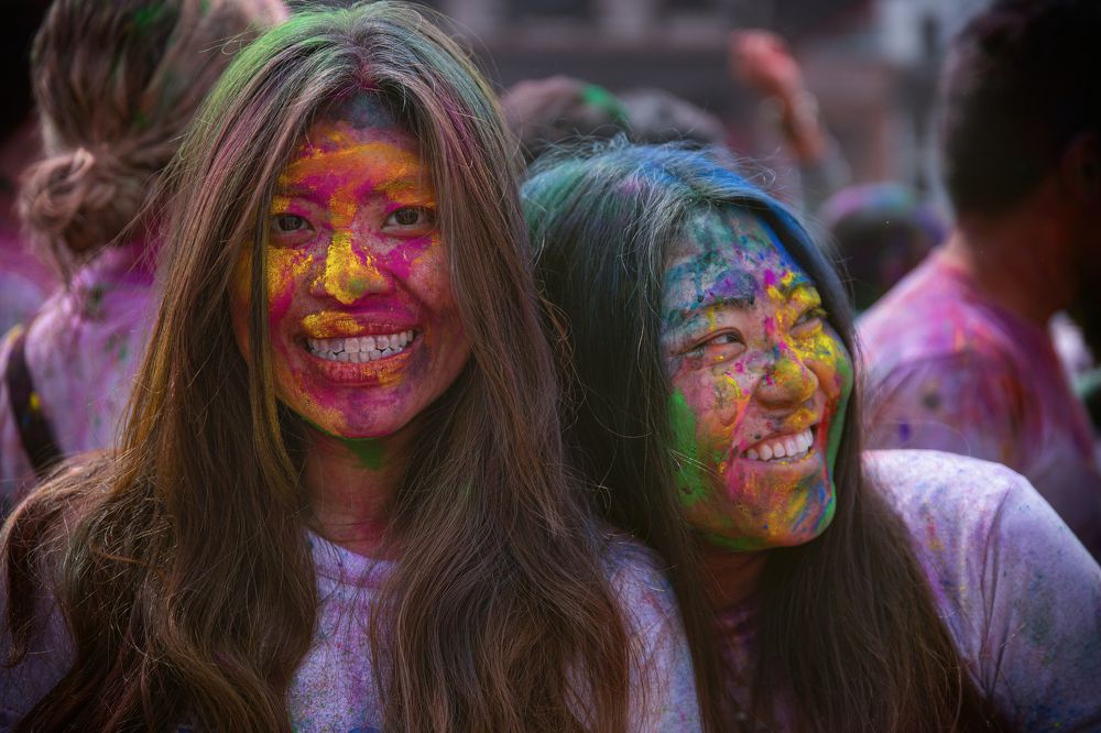 holi festivali