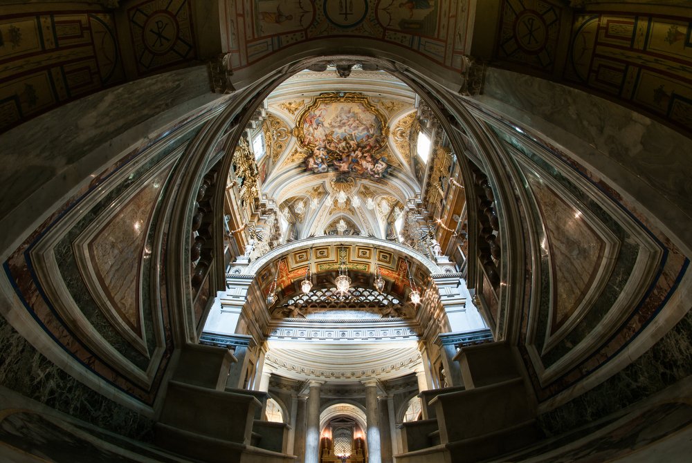 Базилика Santi XII Apostoli в Риме