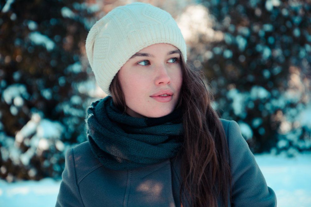 зимний портрет ,прекрасной девушки