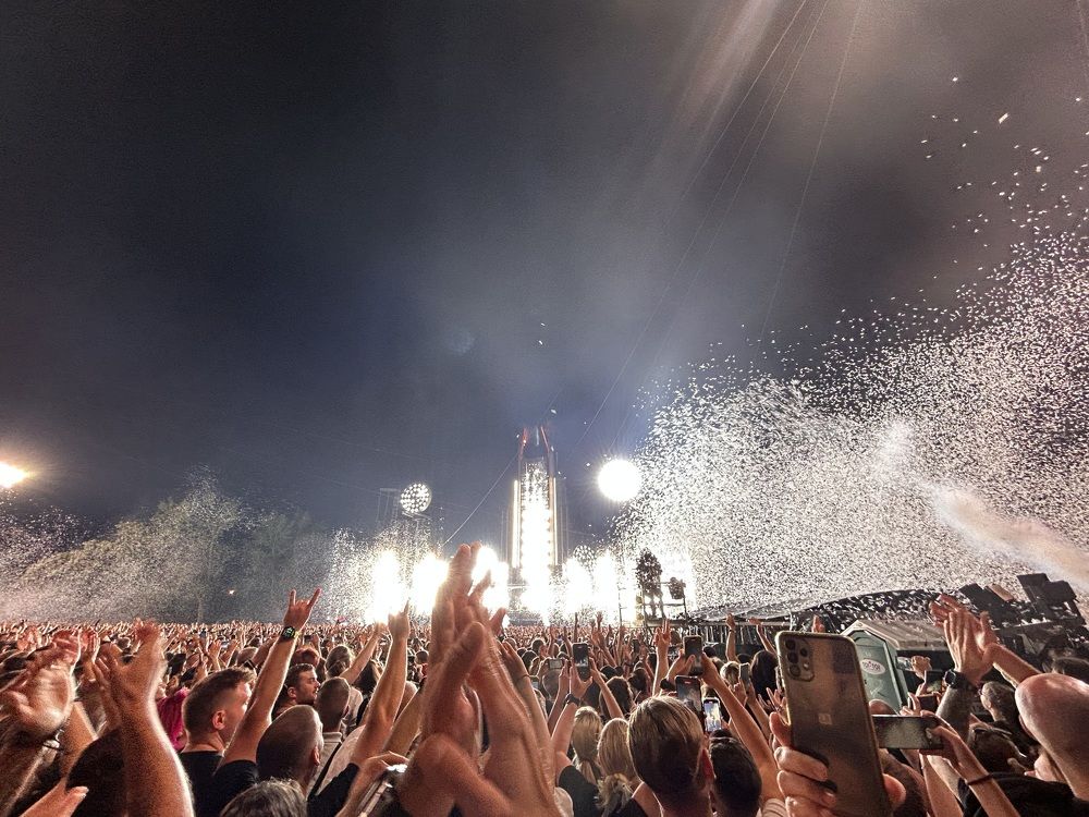 Photograph by Maxim Lip