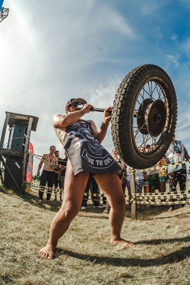 Photograph by Kostantin Belonogov