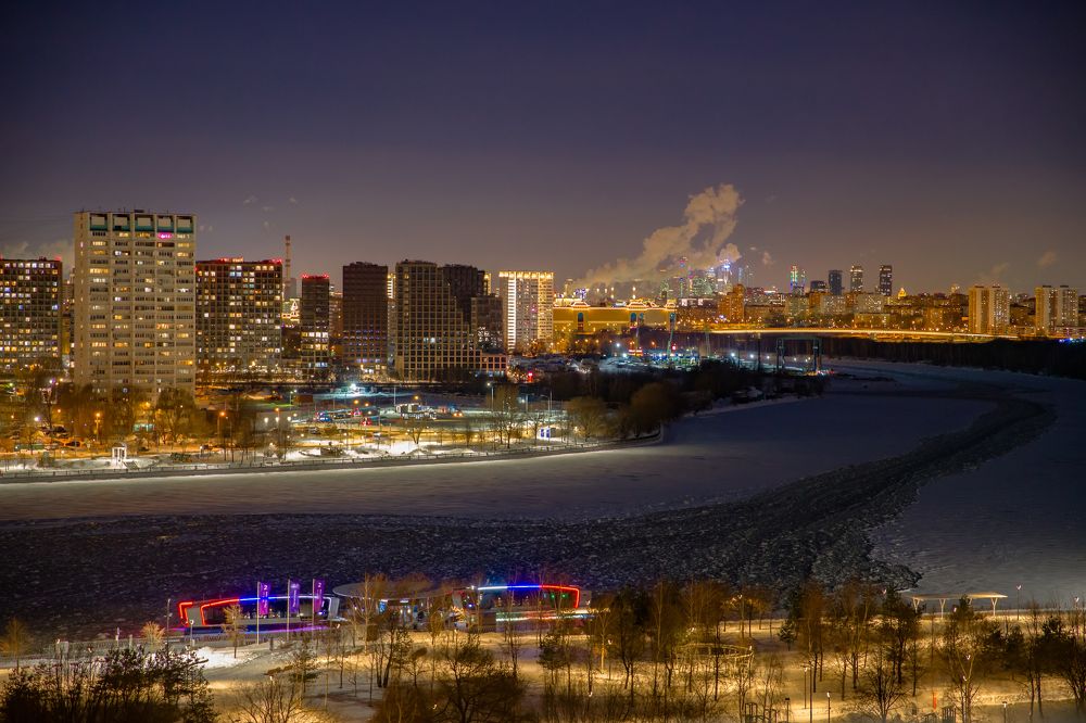 Москва ночная.