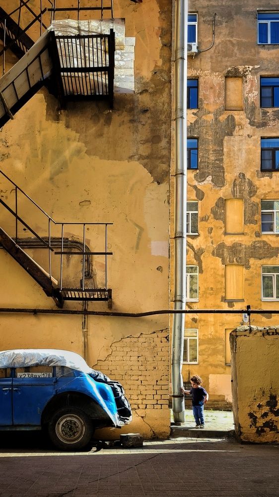 Мой Андраник и синяя машина