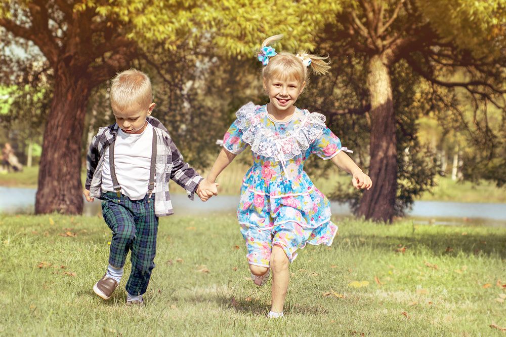 Брат и сестра, Сонечка и Стас.