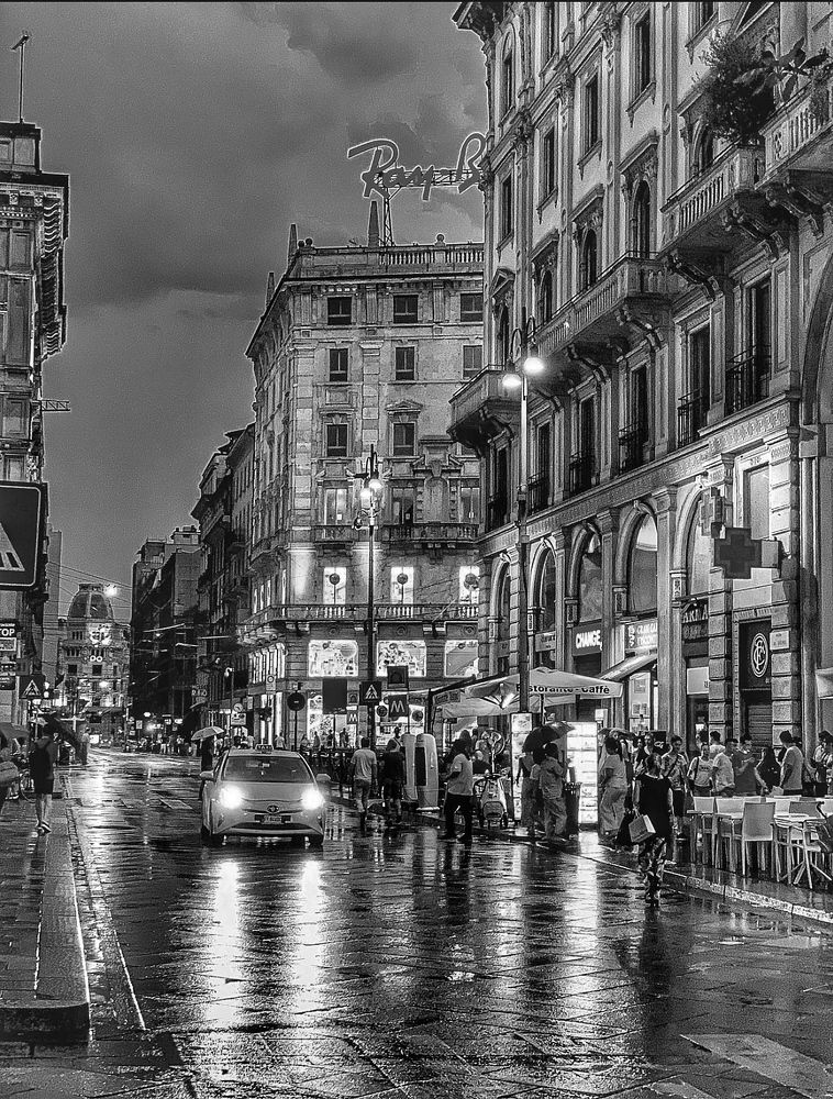 Milan, black &  white