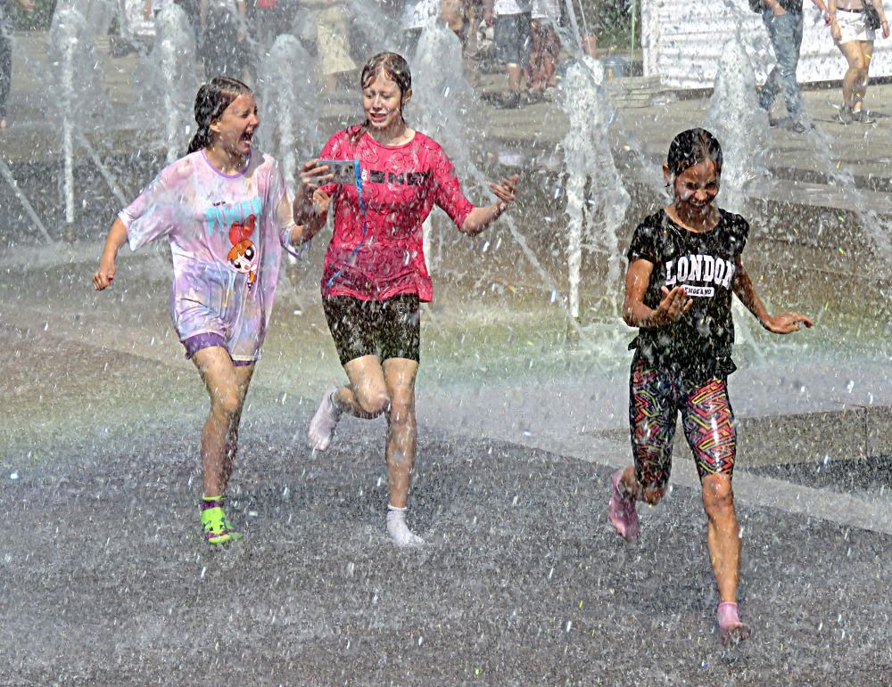 Жара... жара.