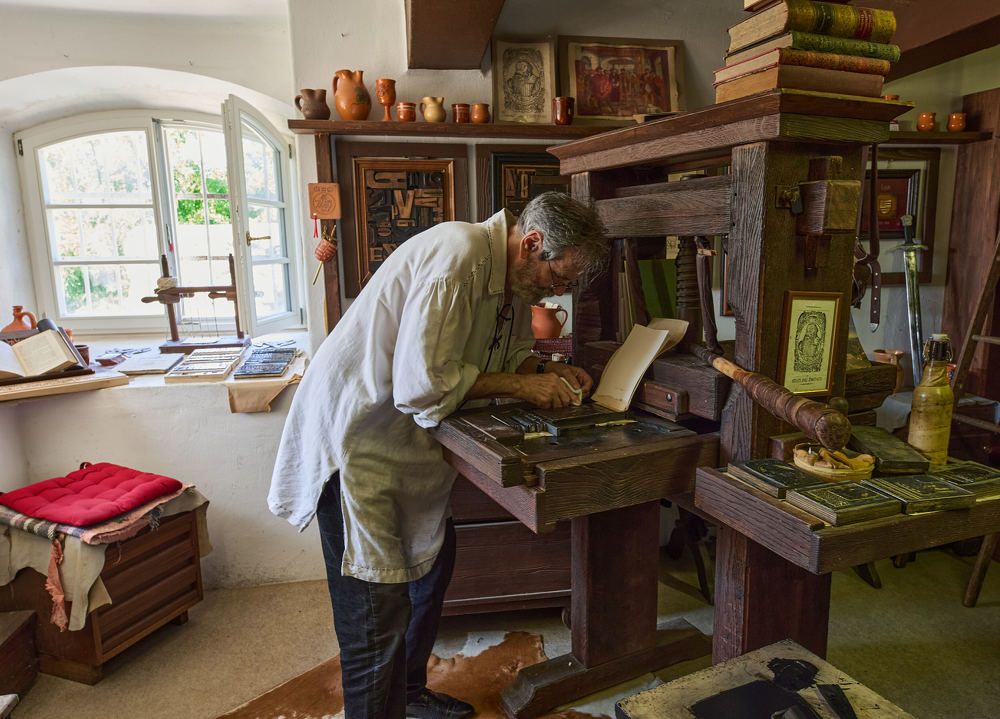 Photograph by Alexander Leshinsky