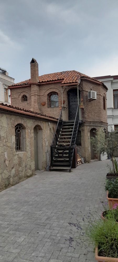 Фотография автора Revaz Topuria