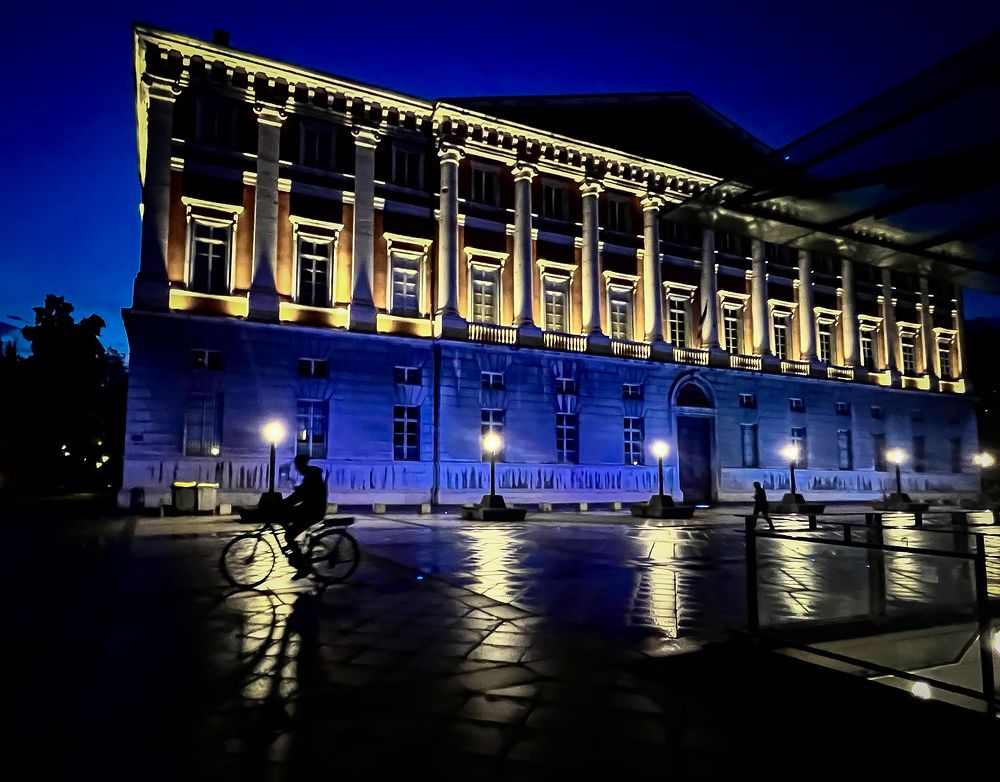 Фотография автора Hirak Mitra