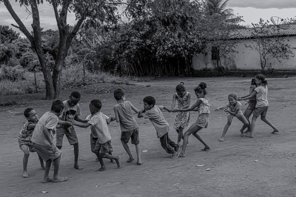 Photograph by Cris Telles