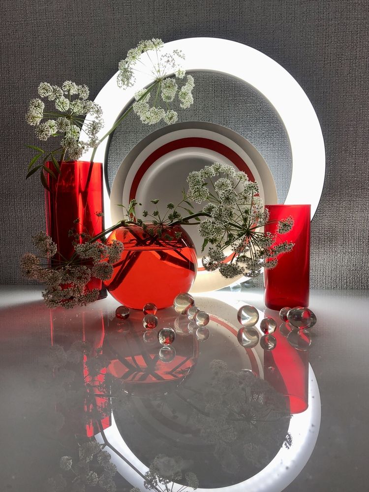 Красный цвет.