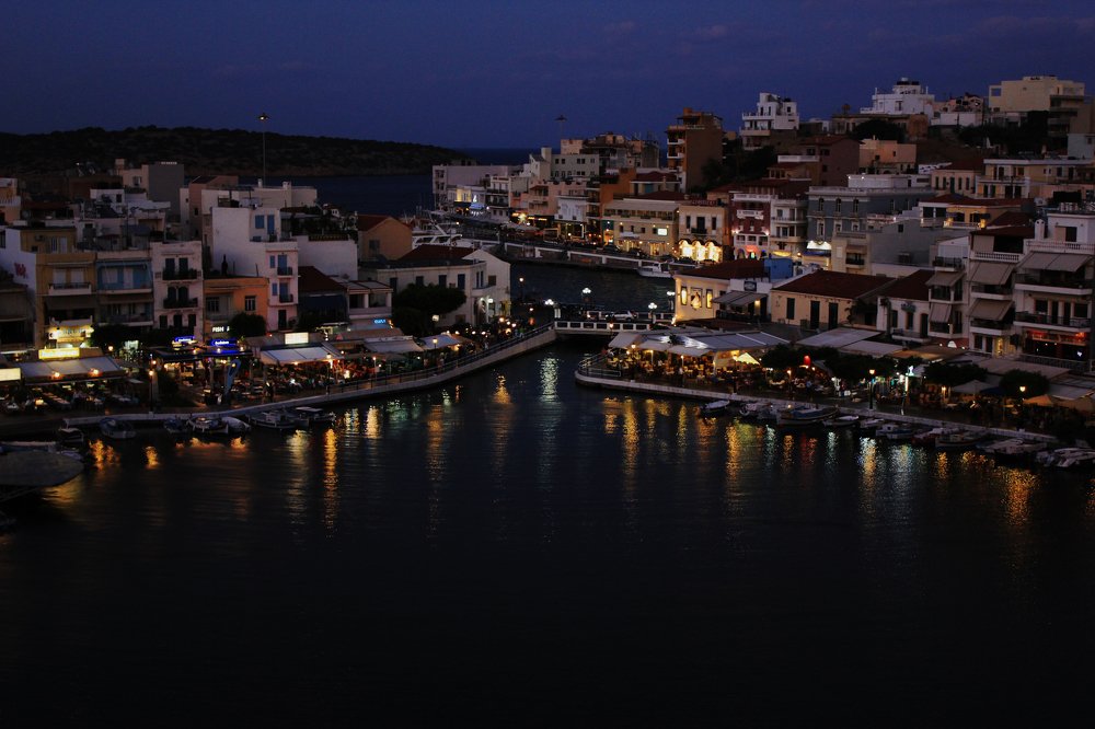 Ночь над Айос-Николаос