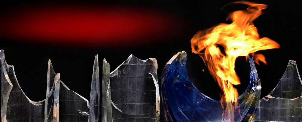 Осколки и огонь