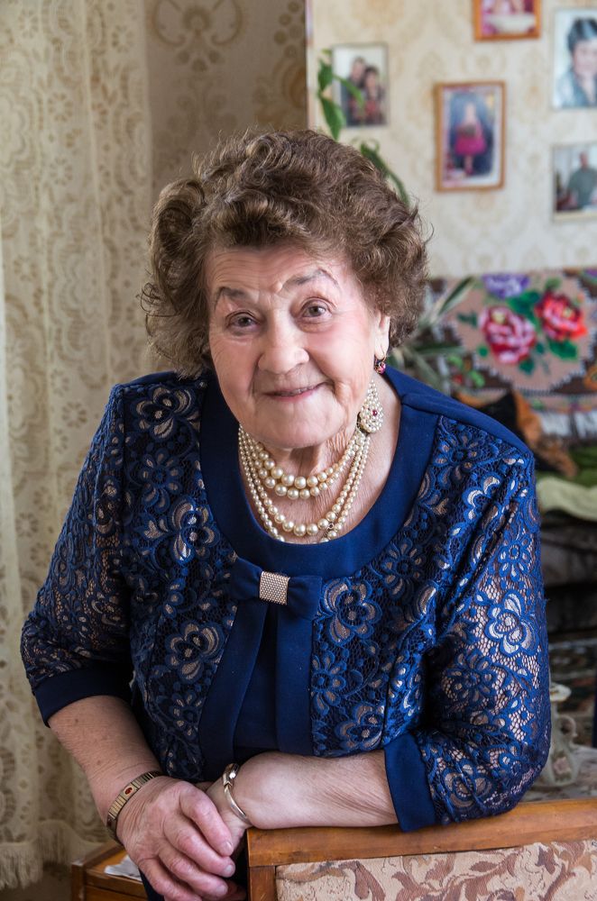 90 ЛЕТ ЛЮБИМОЙ МАМОЧКЕ !