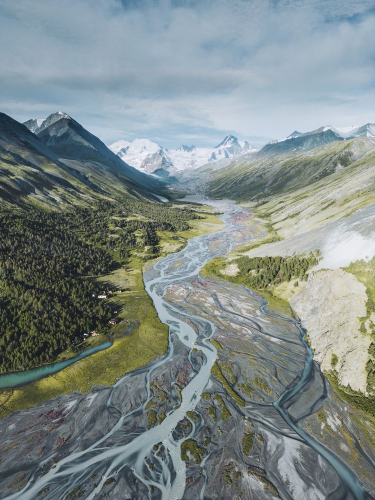 Taldura River Valley