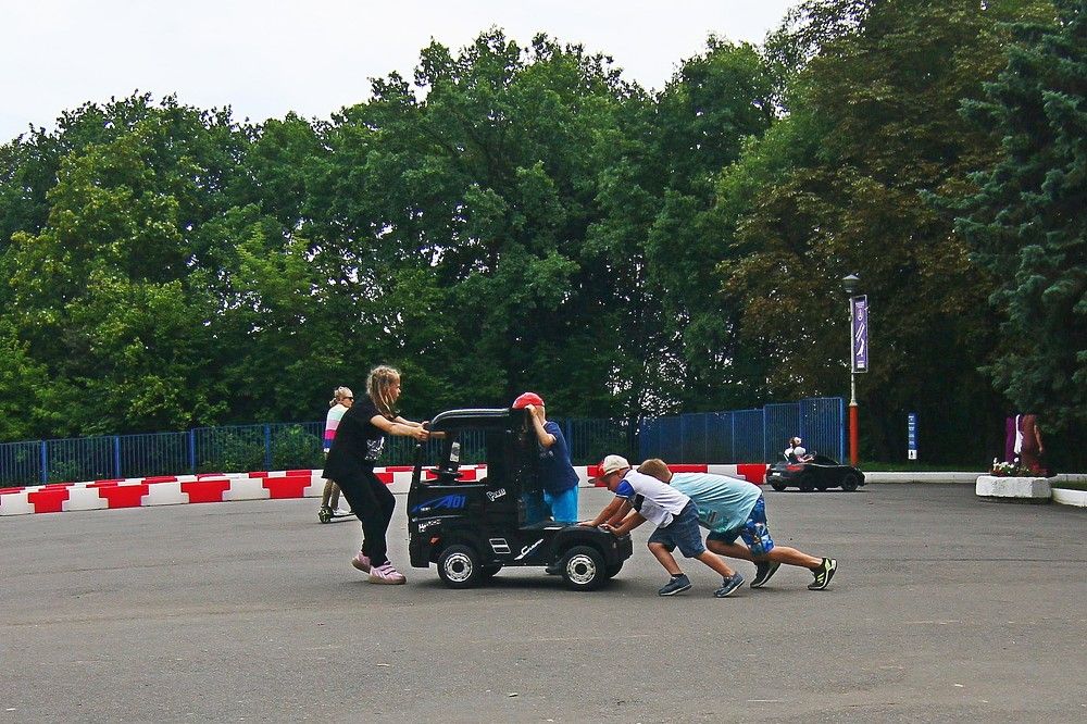 Фотография автора Геннадий Титов