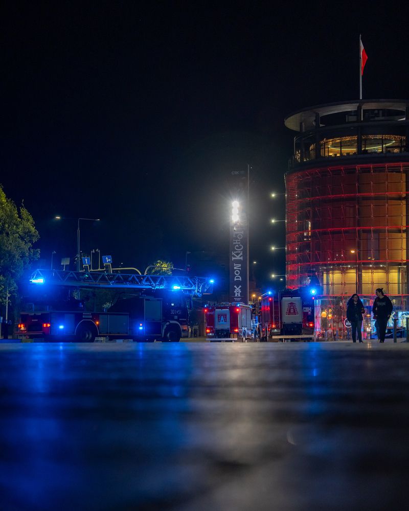 Photograph by Anton Leonchikov