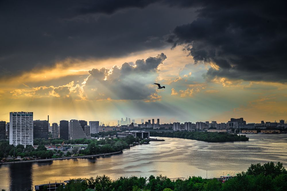 Гроза в Москве.