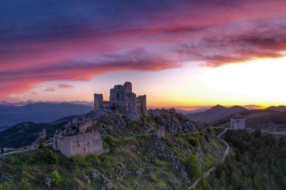 Фотография автора Tommaso Henry Corona