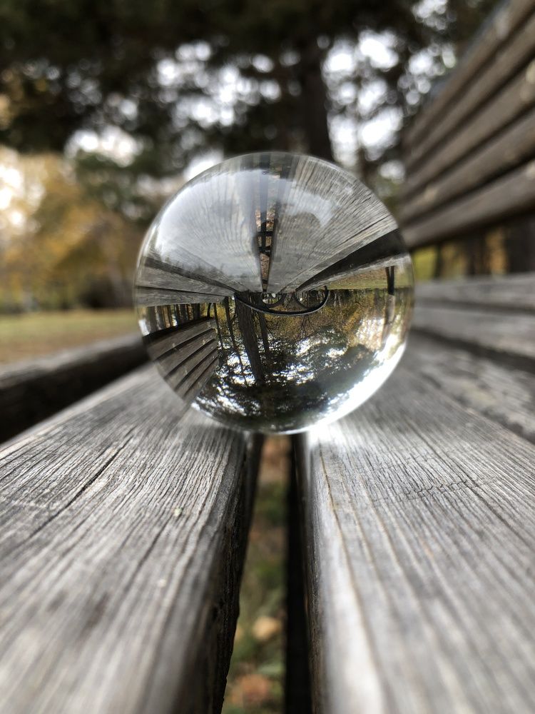 Фото в стеклянном шаре