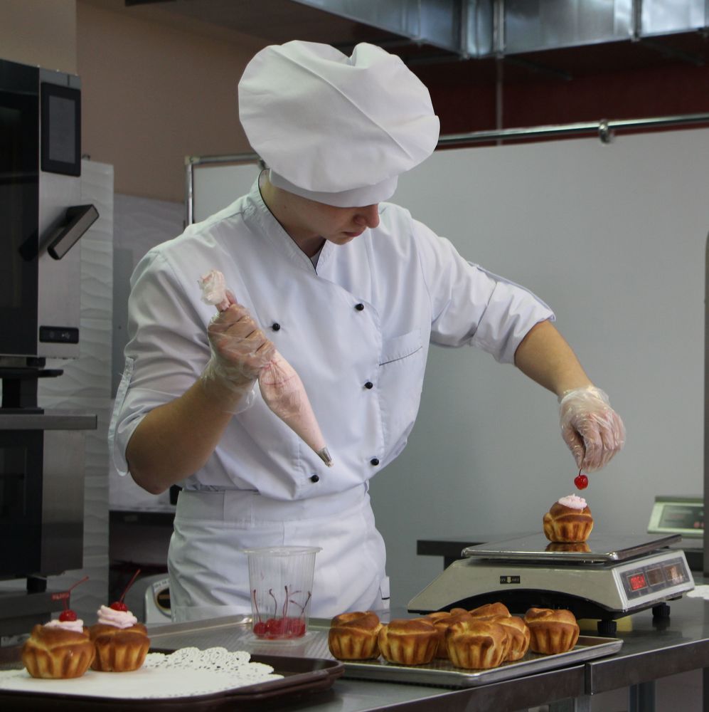 Фотография автора Олег Комарицкий