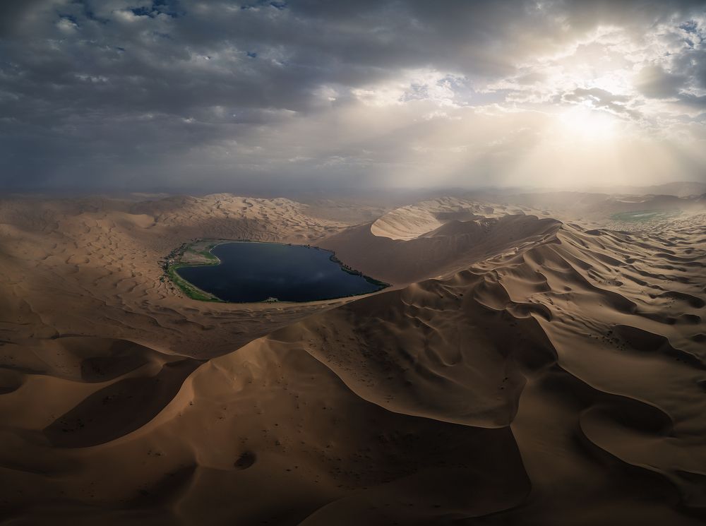 Photograph by HOU MingHao