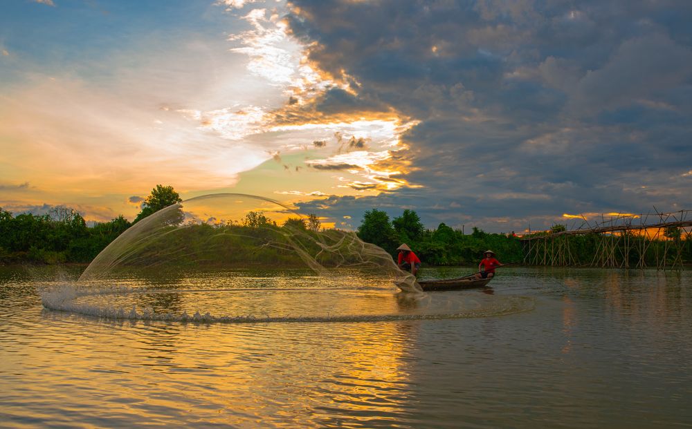 Chiều về trên sông