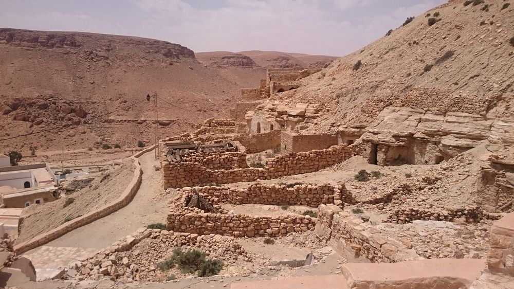 Деревня в пустыне. Шенини