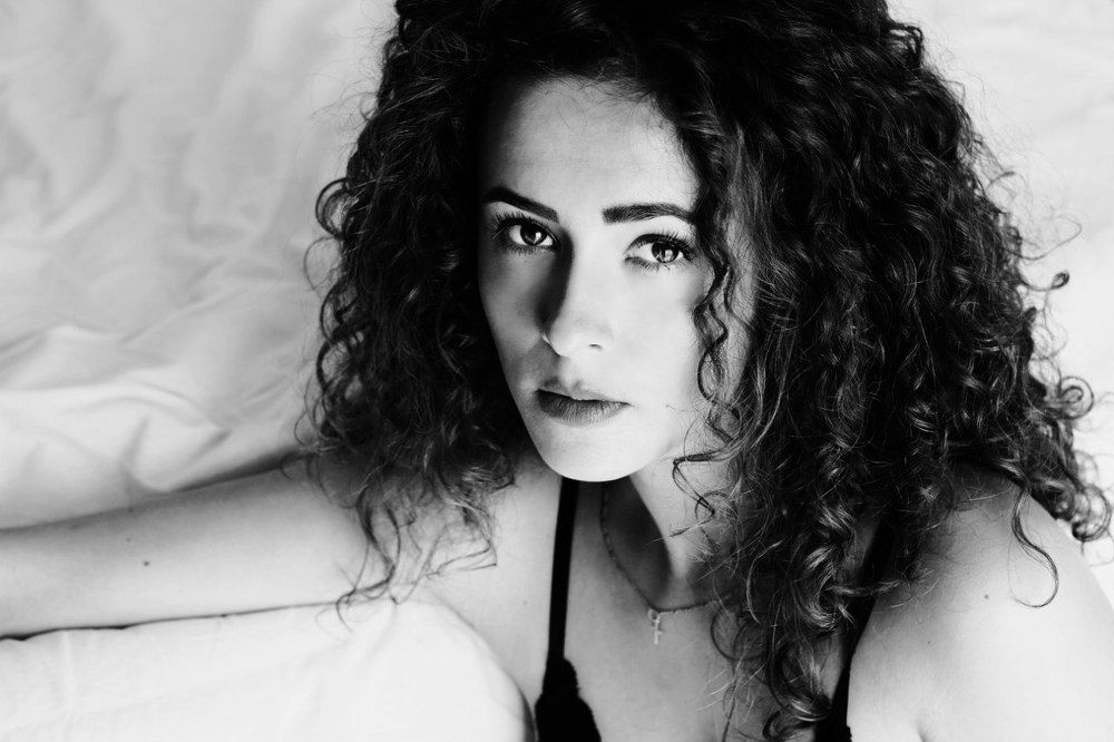 Девушка Юля