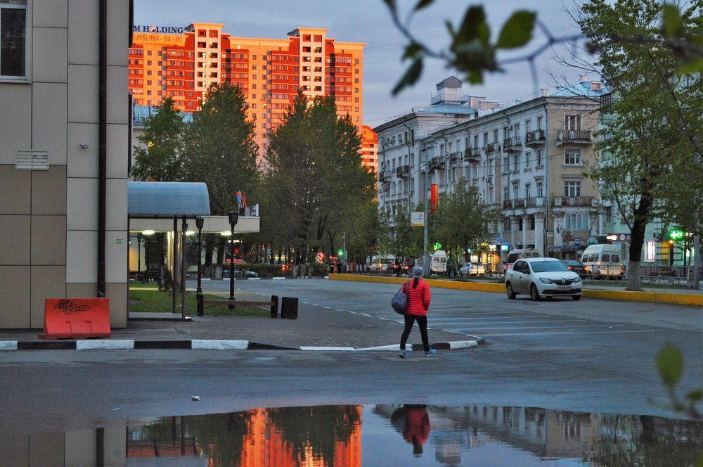 Город в цветах заката
