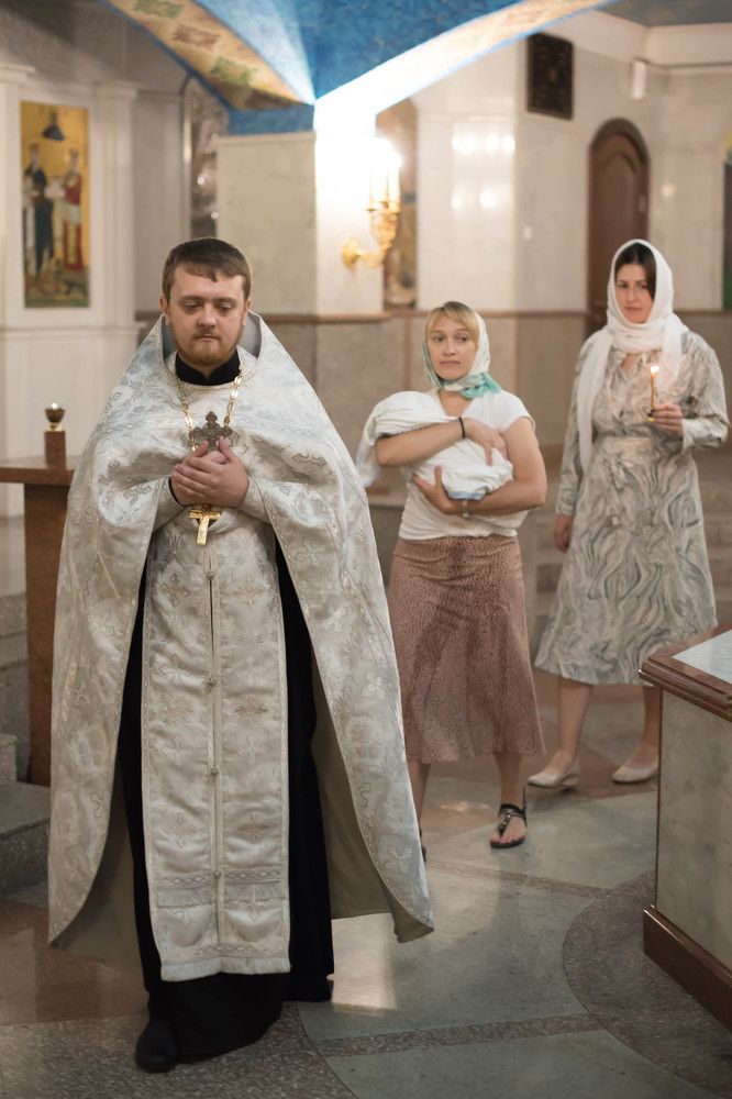 Батюшка это тоже профессия)