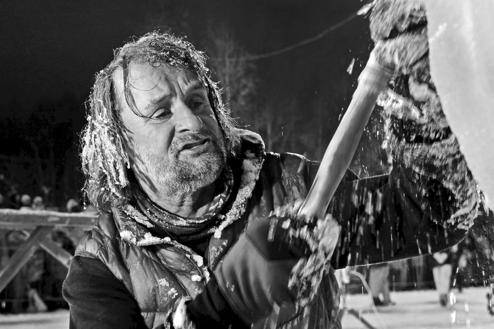 Мастер ледяных фигур.