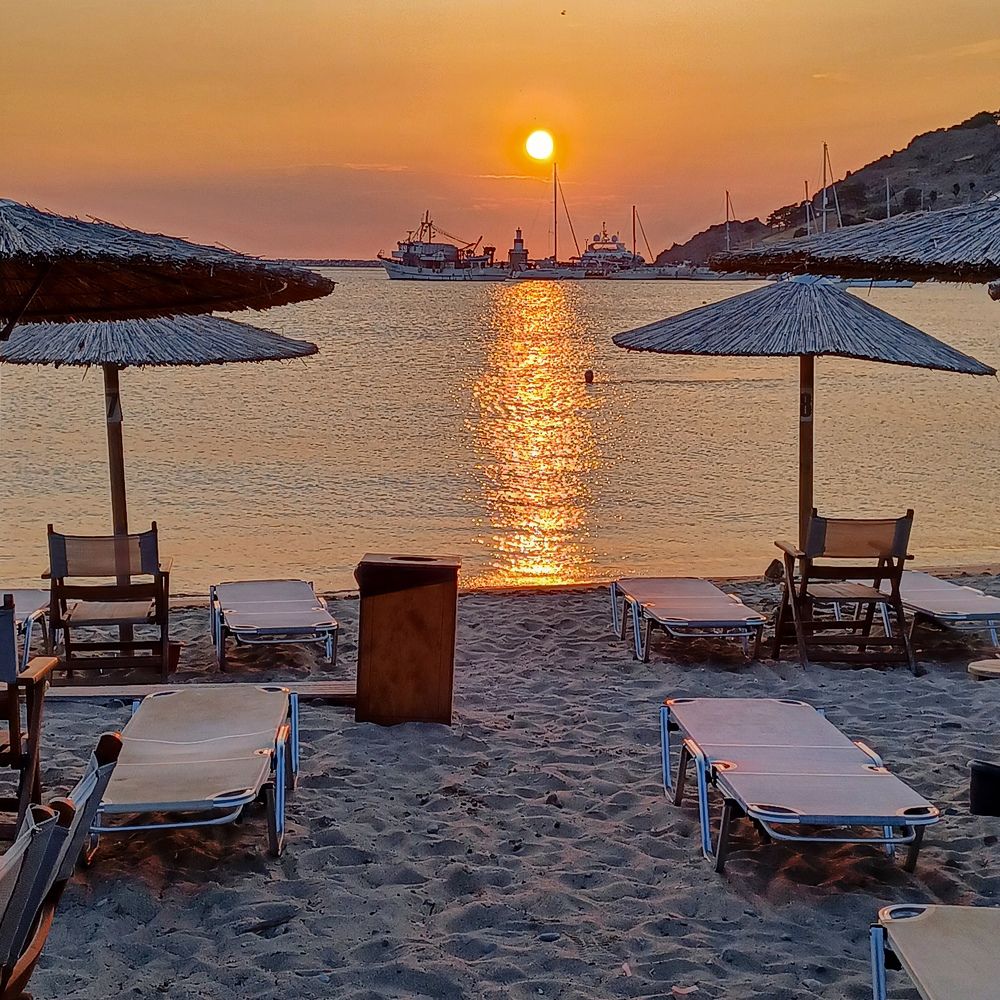 Фотография автора DIMITRIS MPAZIOTOPOULOS