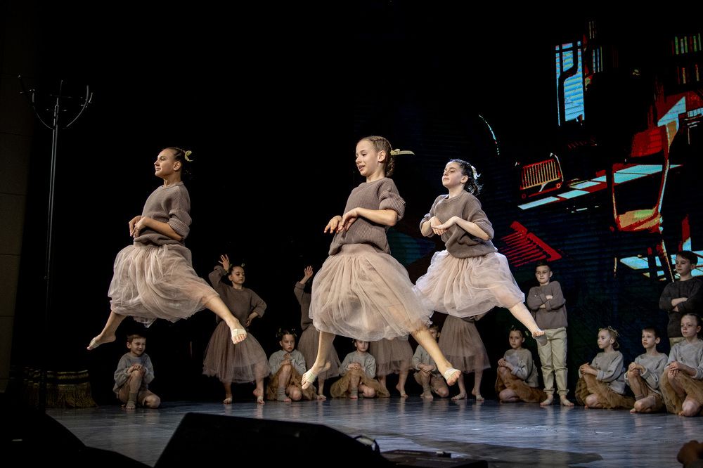 Танец мышат