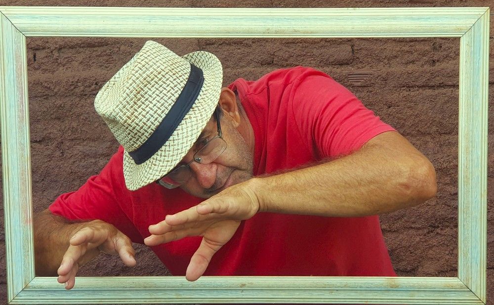 Photograph by Régis Santos