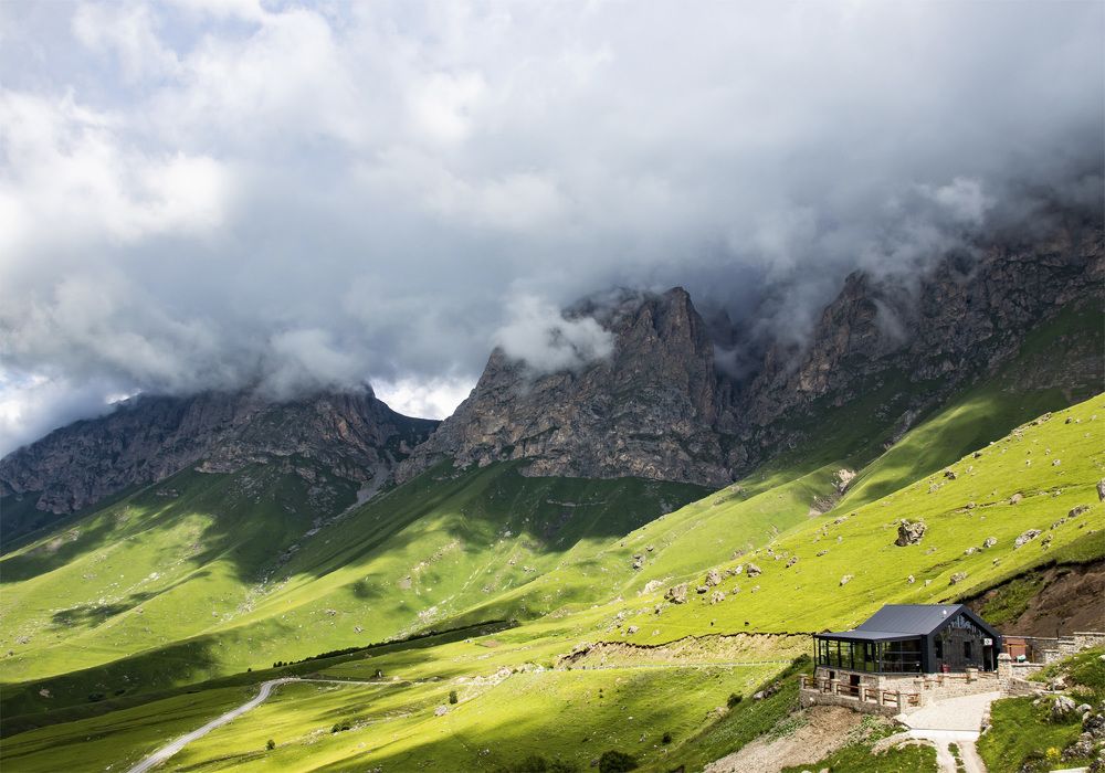 Кавказ перед грозой