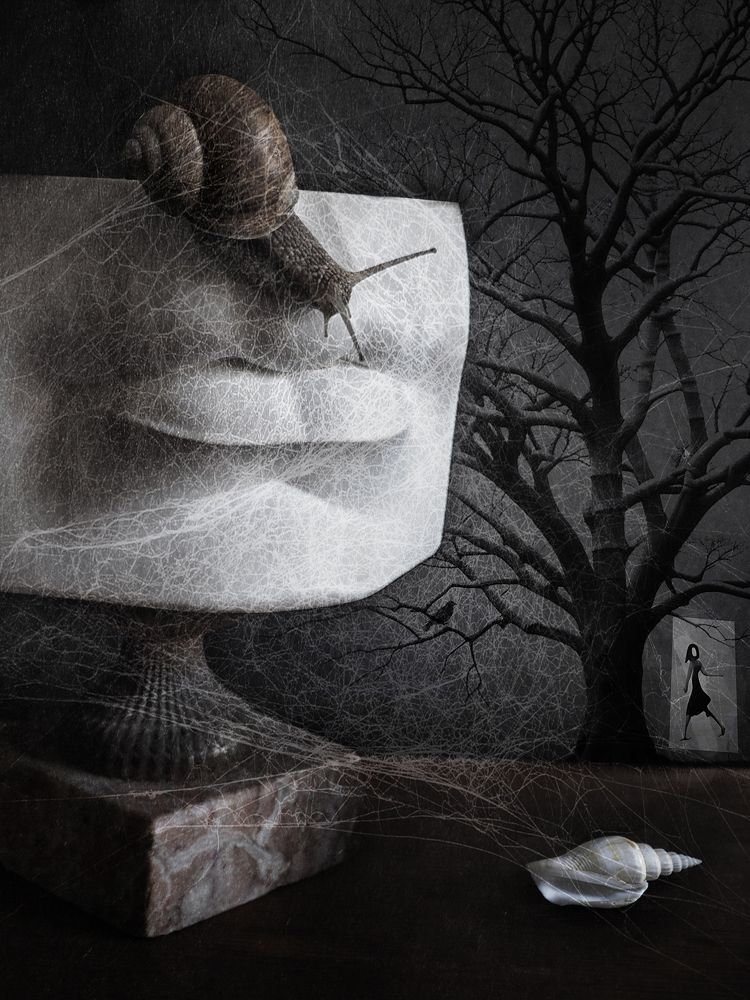 Открытая дверь