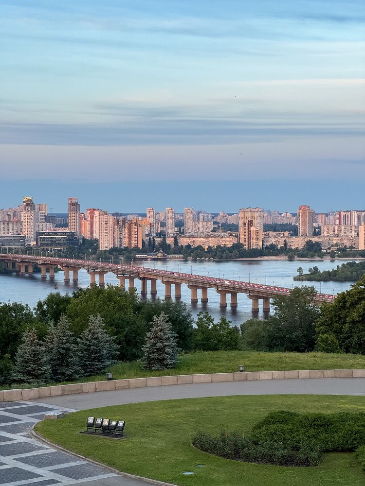 Photograph by Yuliana Shabovta