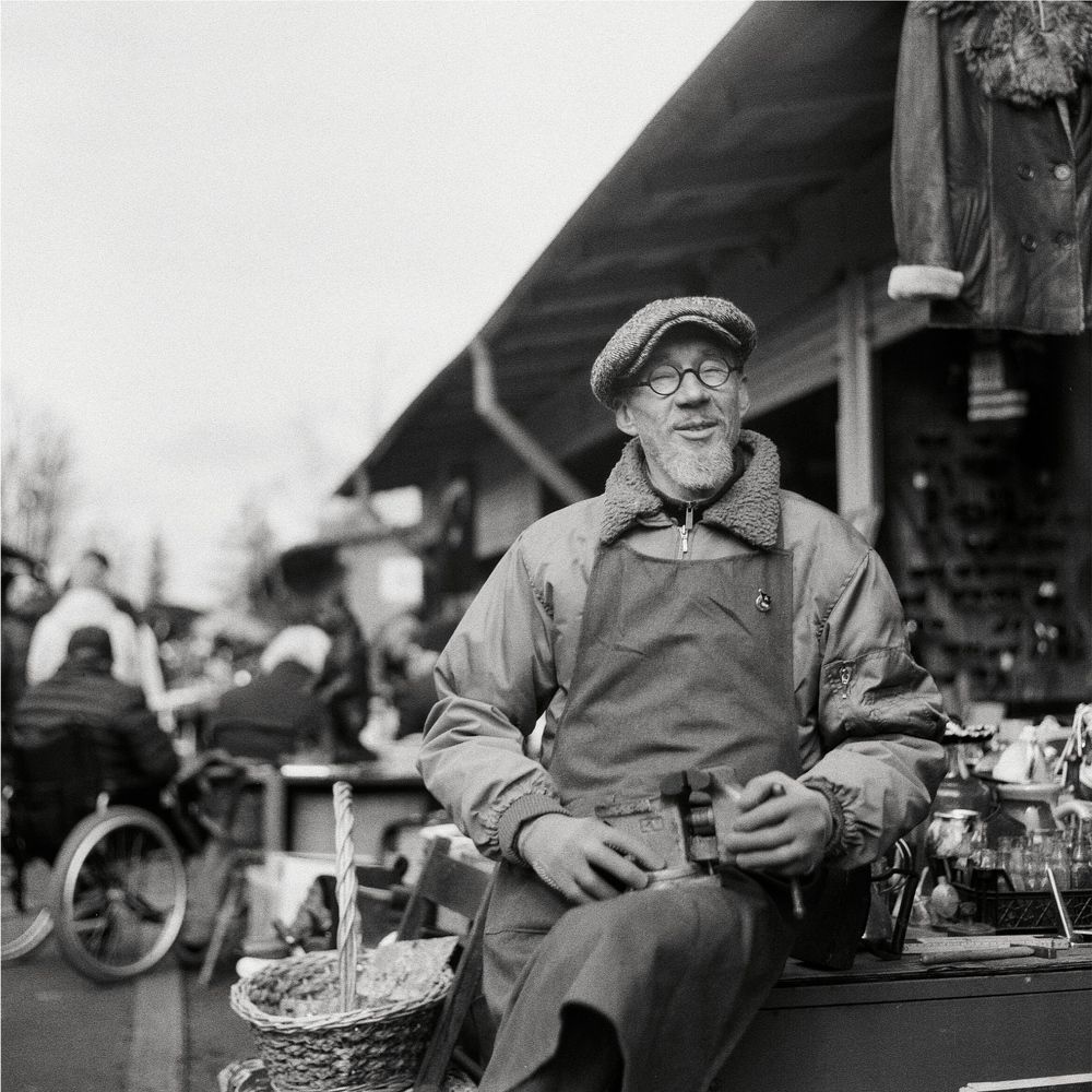 Продавец на рынке