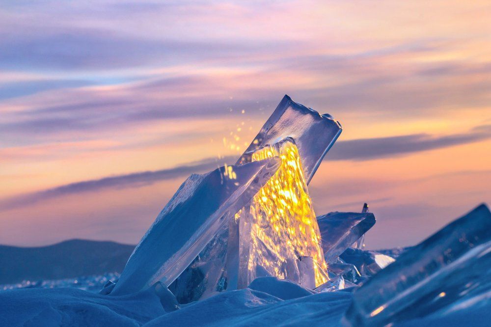 Льдинка на закате.